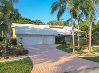 7729 Banyan Way, Tamarac, FL 33321