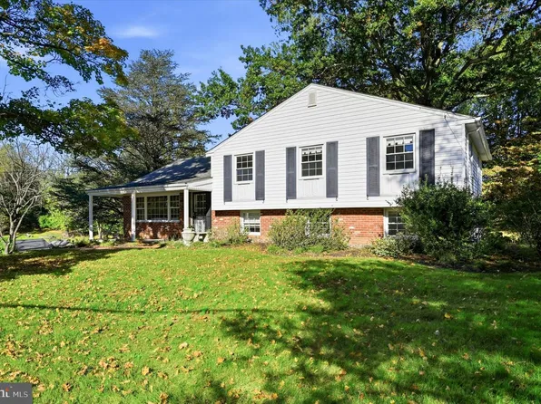 423 Leslie Ln, West Chester, PA 19382