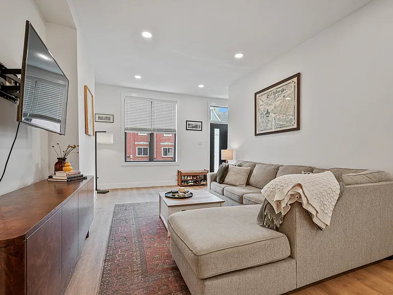 4812 Dearborn St — Photo 4