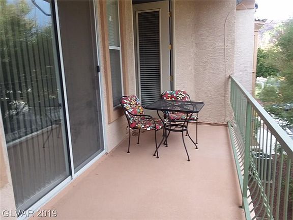 5th image of 217 Big Horn Dr Unit 2