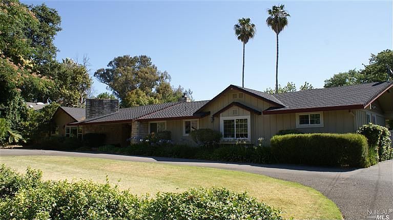 1st image of 3 Willotta Dr