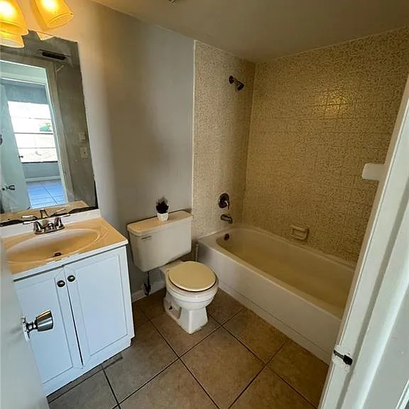 3004 Santa Barbara Blvd #B — Photo 20