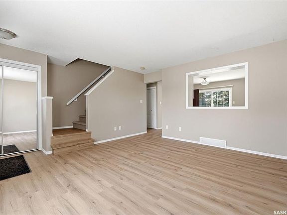 5th image of 1242 Wessex PLACE