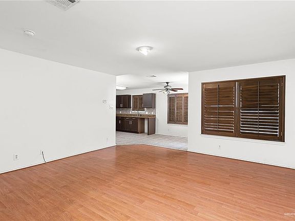 5th image of 3303 San Gabriel St