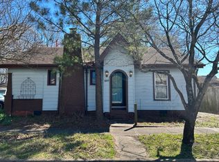 1009 E Leicester Ave, Norfolk, VA 23503