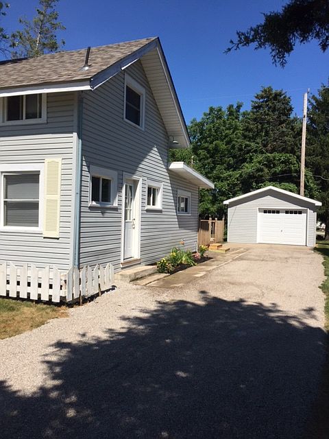 1st image of 2027 S Arlington Dr