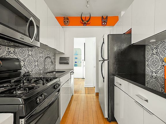 3rd image of 3536 76th St APT 506