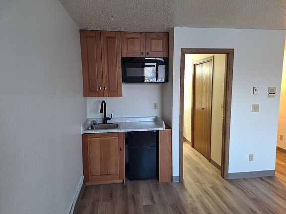 2nd image of 1133 S Landeco Ln #112