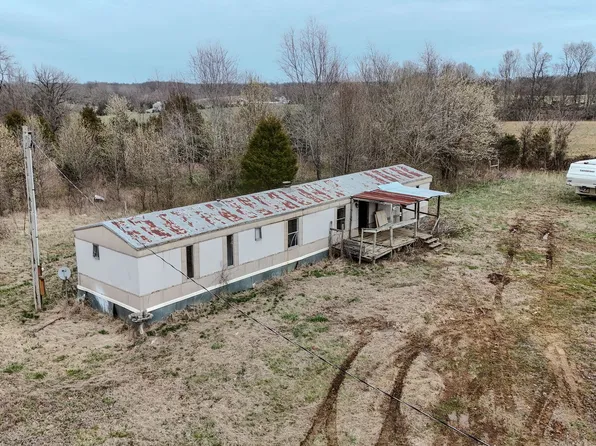 2613 Chambliss Rd, Pleasant View, TN 37146
