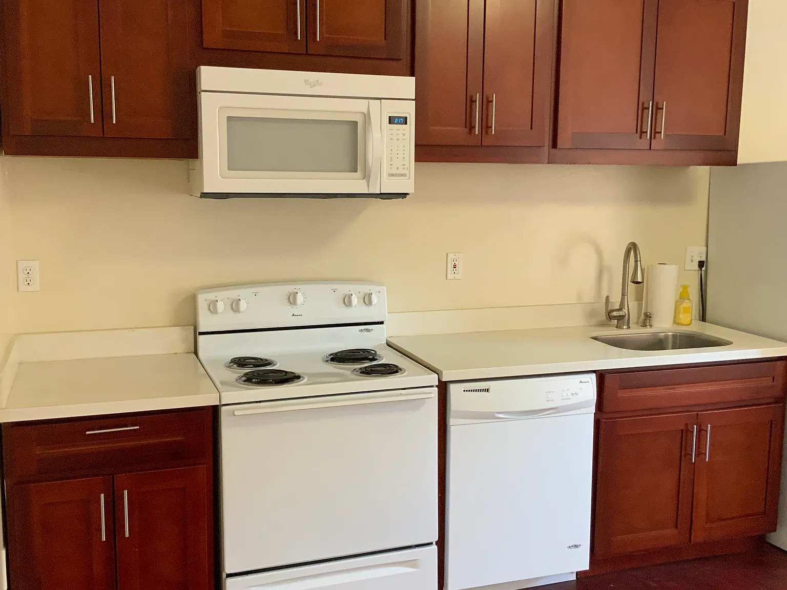 324B Redding Rd — Photo 2