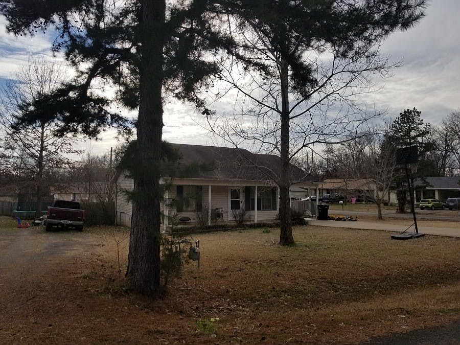 1st image of 26 Rolling Creek Cir