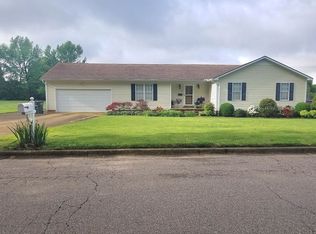 805 Howard St, Union City, TN 38261