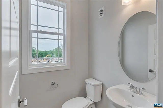 3189 Acadia Dr — Photo 32