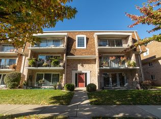 8712 S Mobile Ave #B, Oak Lawn, IL 60453