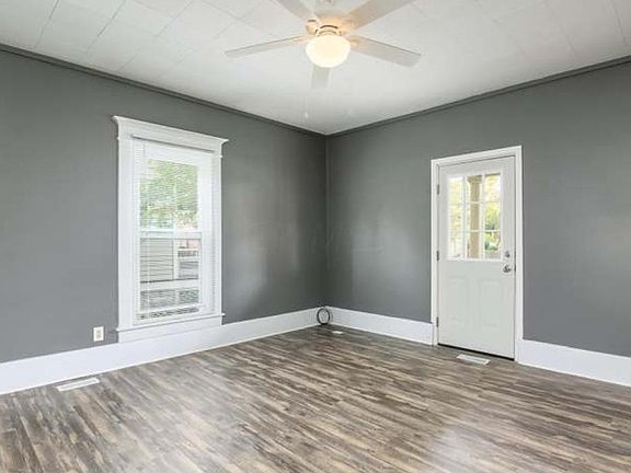 2nd image of 447 W William St