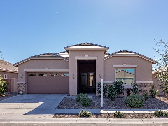 4th image of 21567 E Pecan Ct