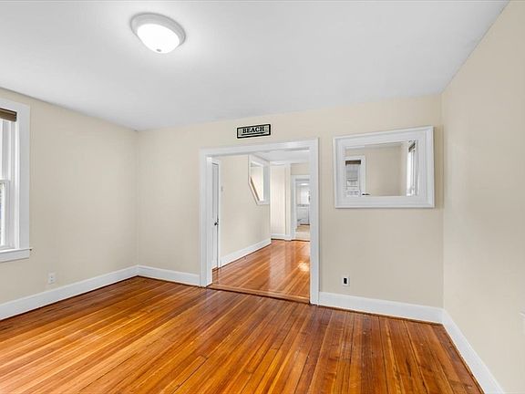 5th image of 7 Peterson Rd