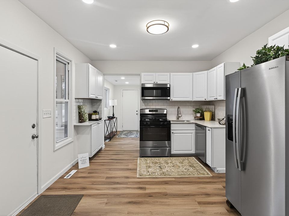 1st image of 3901 Clinton Ave