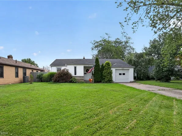 309 Hafely Dr, Lorain, OH 44052