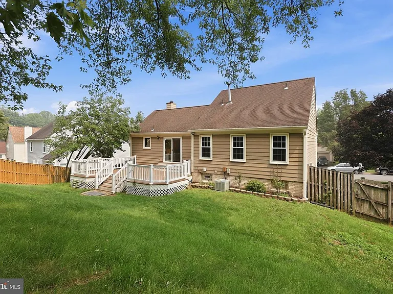 7690 Green Garland Dr — Photo 18