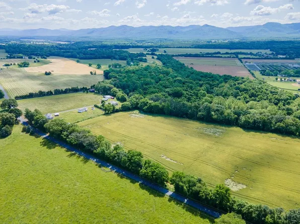 Leroy Rd, Grottoes, VA 24441