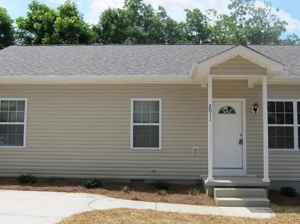 2011 Pine Bluff St, Greensboro, NC 27403