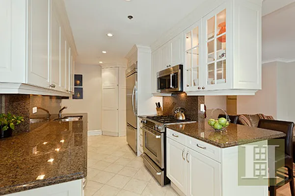 Rented by Halstead Real Estate | media 21
