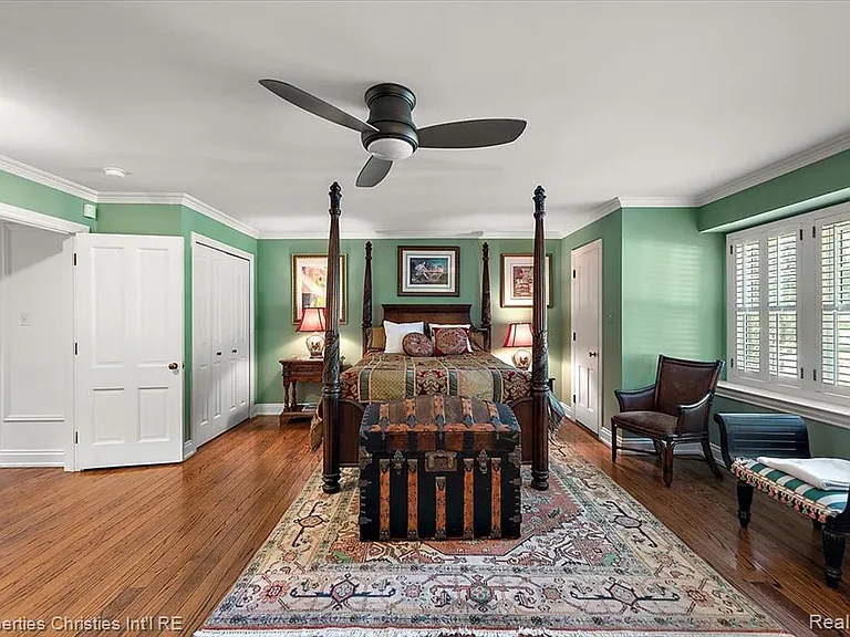 275 Barden Rd — Photo 20