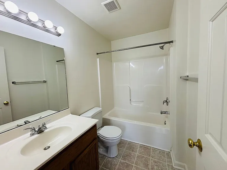 50 Salem Ln — Photo 7