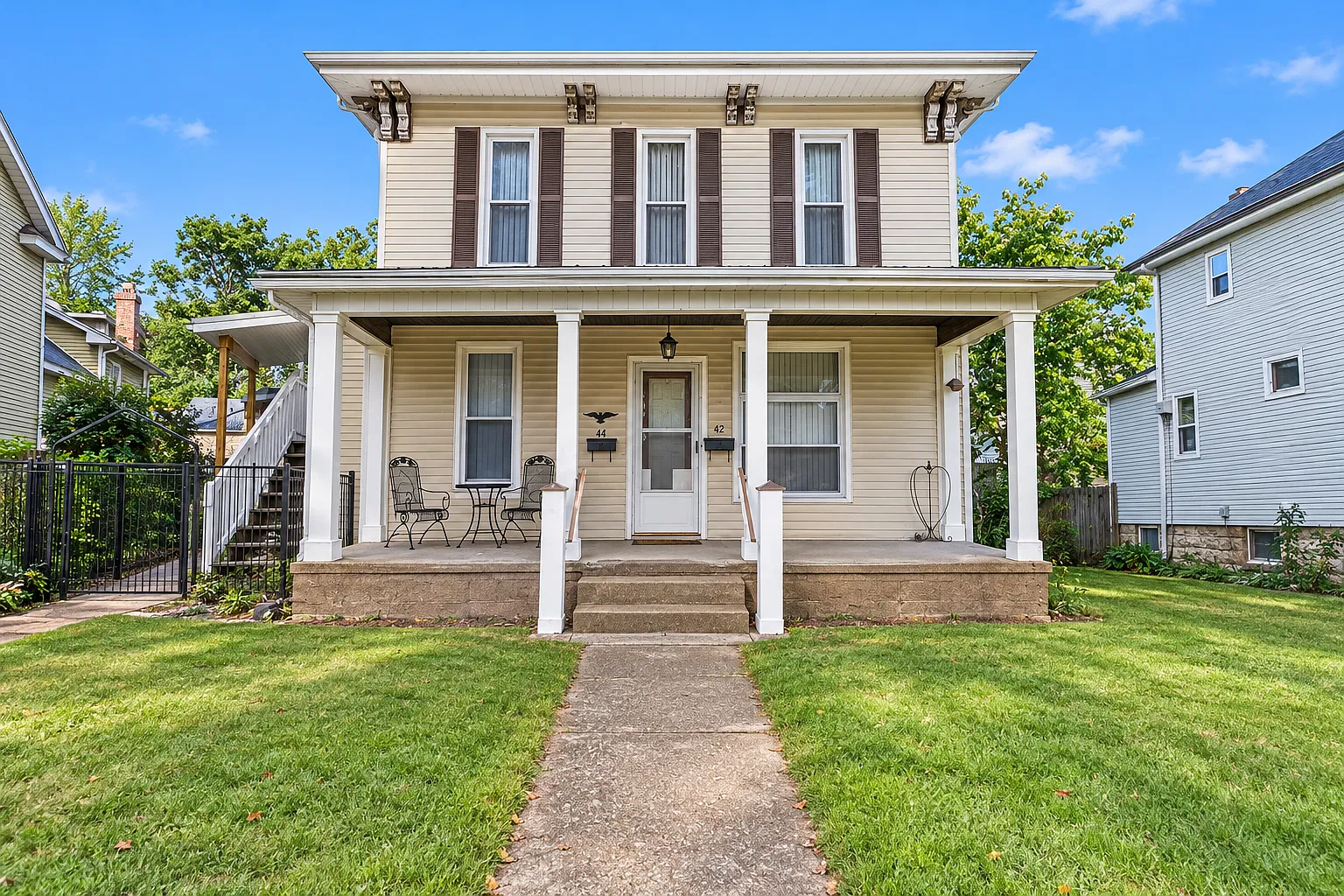 3 bed, 1300 sqft, $1,350 — Photo 1