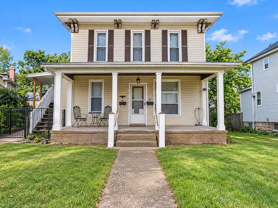44 Budlong St #1