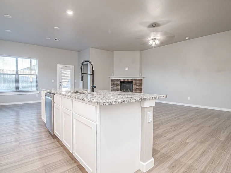 2909 Battle Ave — Photo 24