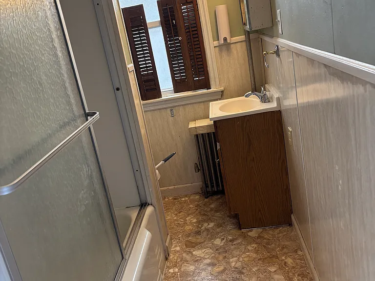 724 E Princess St #1 — Photo 3