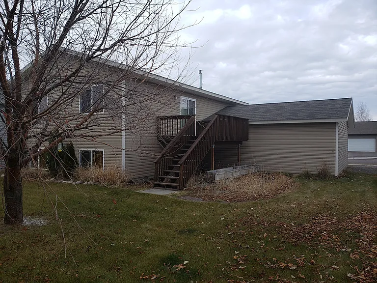 10 Carnegie Dr — Photo 2