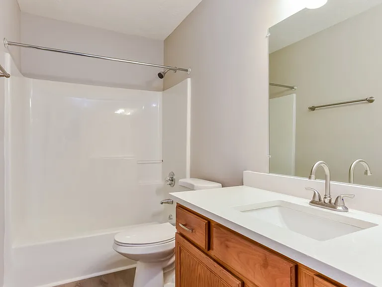 416 Lake Forest Dr — Photo 13