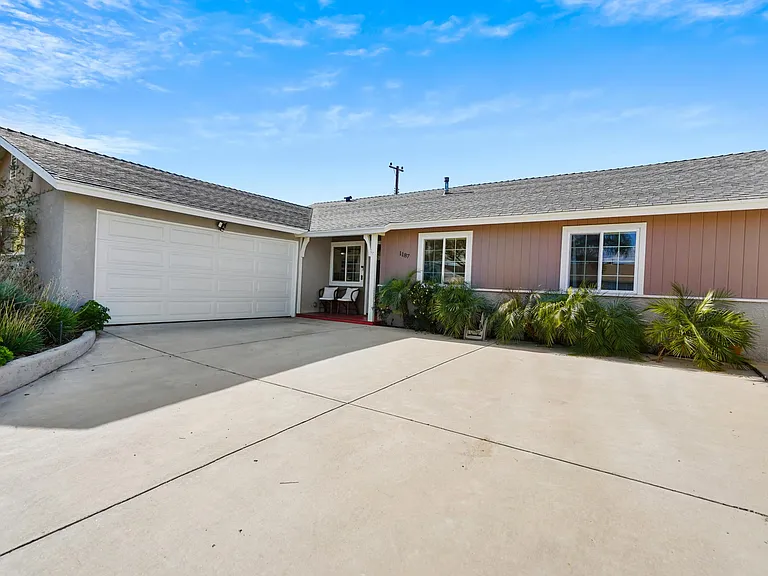 1187 Milligan Dr — Photo 4