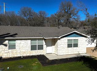 200 E Keanahalululu Ln, Bastrop, TX 78602