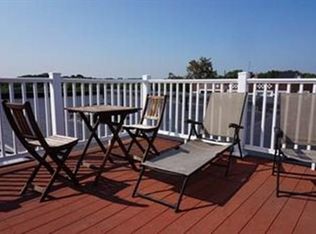 90 Bynner St APT 1, Jamaica Plain, MA 02130
