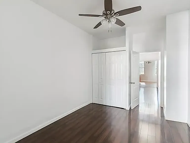 370 Knickerbocker Ave #2L — Photo 6