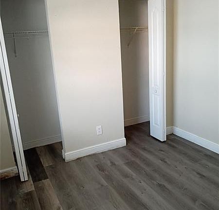 3rd image of 4081 N Dixie Highway #25