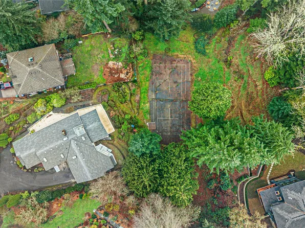 6420 NE 129th Place, Kirkland, WA 98034