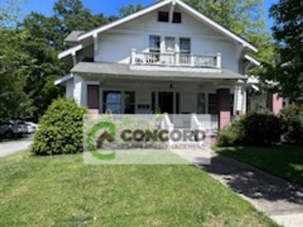 711 Summit Ave #A