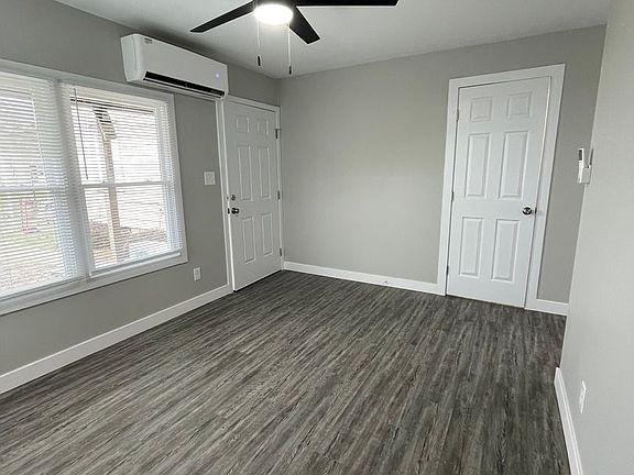 3rd image of 2415 N 19th St #3