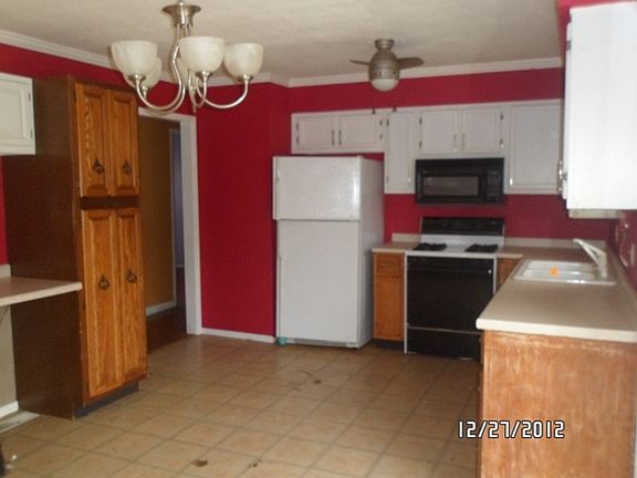 5th image of 511 Woodland Dr
