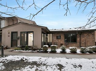 52 Manchester Ct, Red Bank, NJ 07701