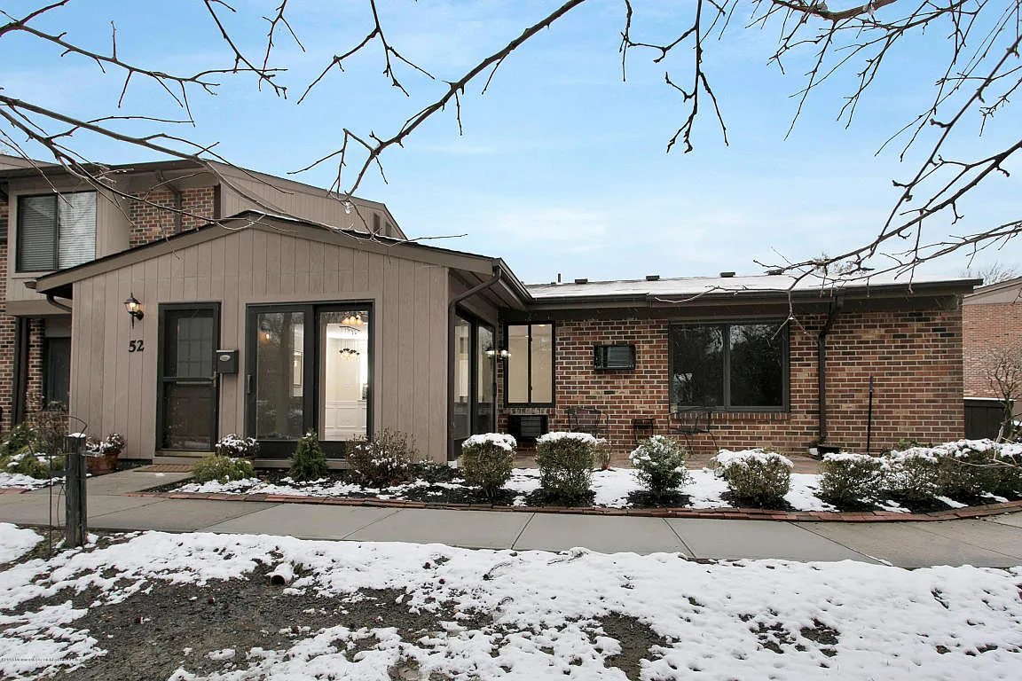 52 Manchester Ct photo 1