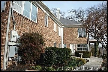 4th image of 3350 Lake View Dr