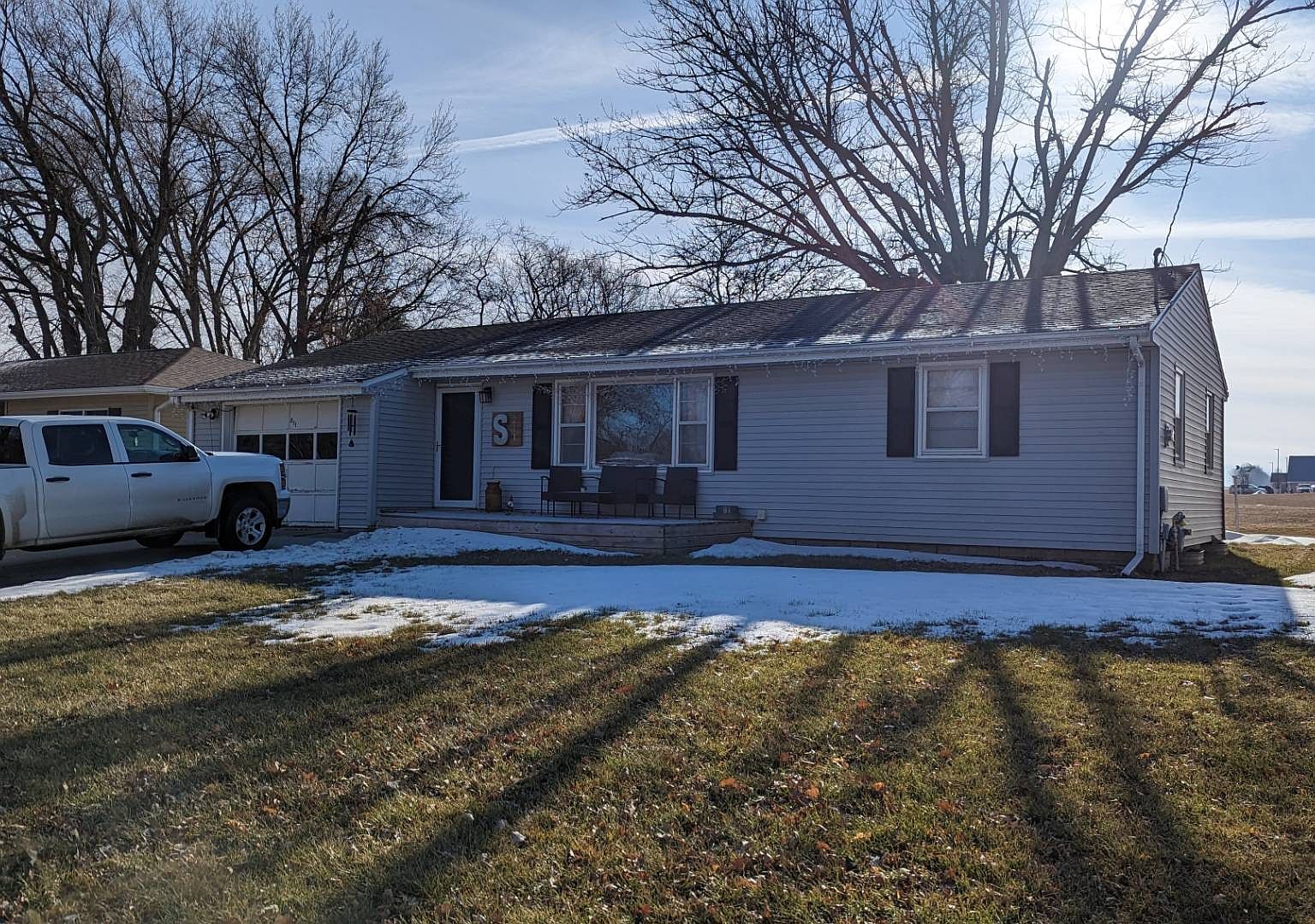 211 W South St, Exira, IA 50076 Zillow
