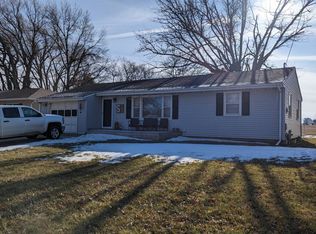 211 W South St, Exira, IA 50076