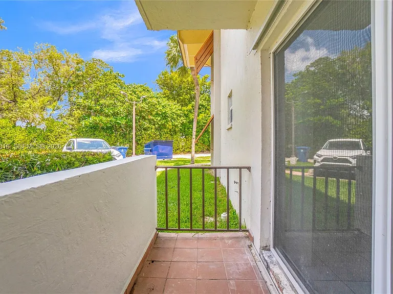9354 SW 77th Ave #I1 — Photo 14